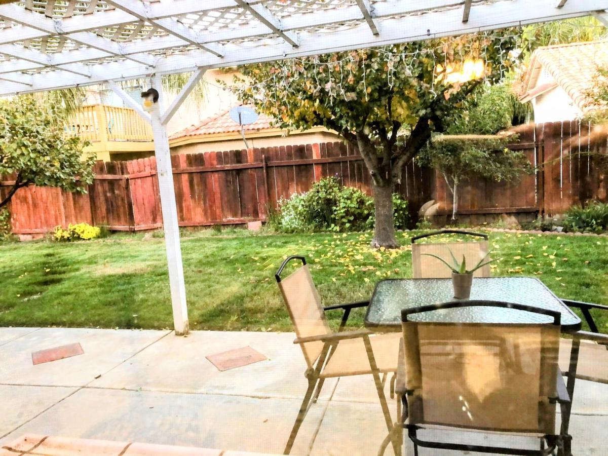 Vineyard Vista Suite With Tv And Private Bathroom Hemet Bagian luar foto