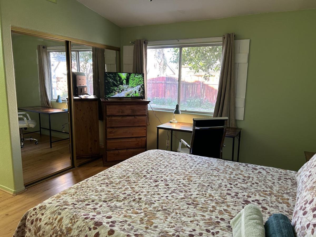 Vineyard Vista Suite With Tv And Private Bathroom Hemet Bagian luar foto